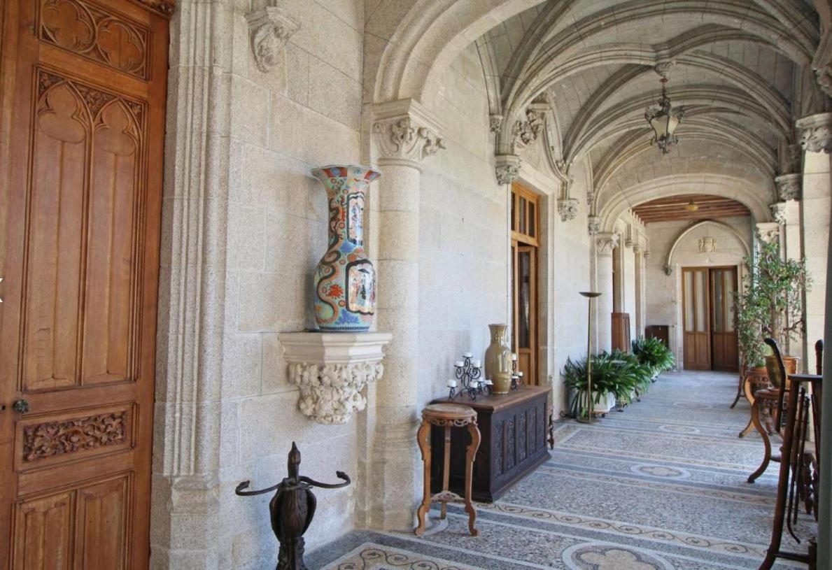 Bed and Breakfast Domaine De Bort Saint-Priest-Taurion Exterior foto